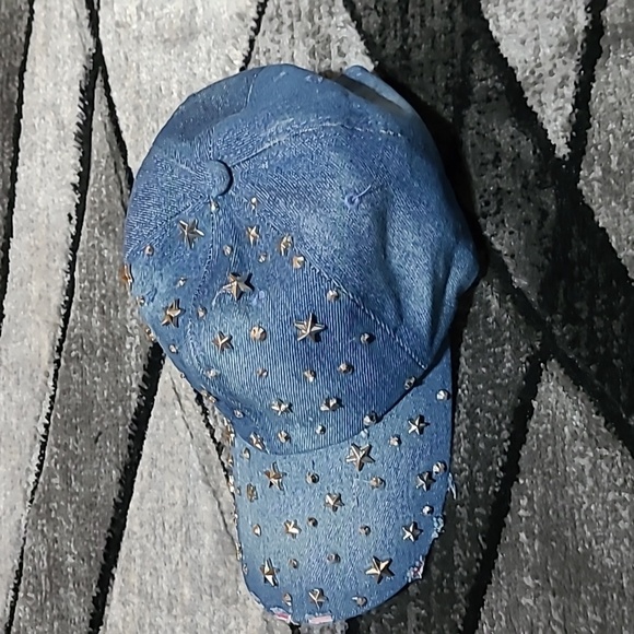 STAR STUDDED DENIM CAP HAT - Picture 4 of 11